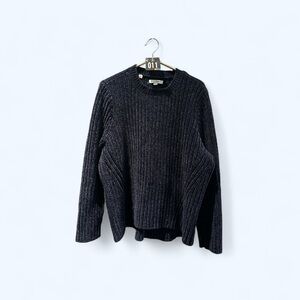 110 Jacks New York Navy Blue Ribbed Knit Sweater